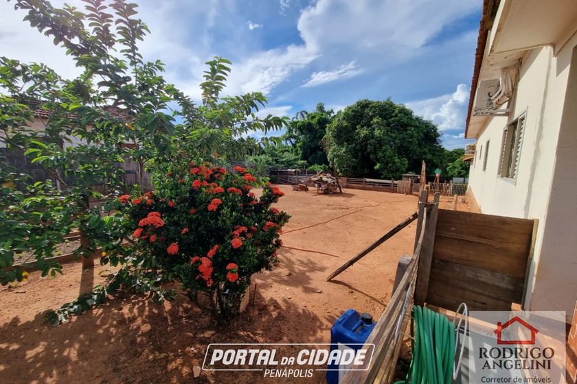 Ch&aacute;cara &agrave; venda - 850m&sup2; - Vila Anselmo