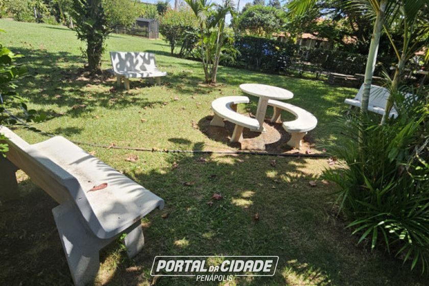 Ch&aacute;cara &agrave; venda - 20000m&sup2; - Chacaras na Altino Vaz de Mello