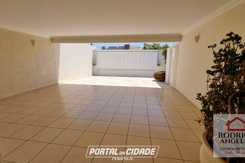 Casa &agrave; venda - 406m&sup2; - Parque Residencial Village