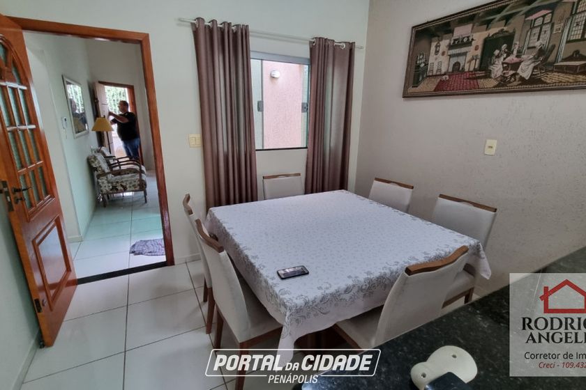 Casa &agrave; venda - 200m&sup2; - Residencial Jardim do Lago IV