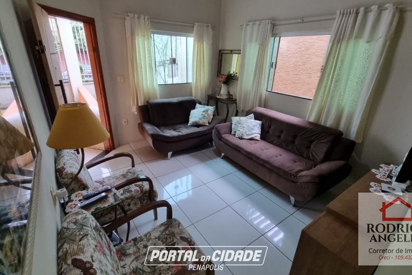 Casa &agrave; venda - 200m&sup2; - Residencial Jardim do Lago IV