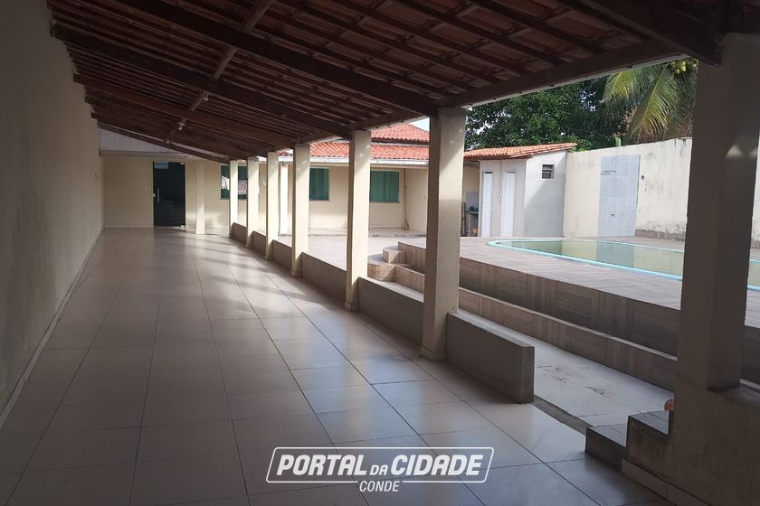 Casa &agrave; venda - 450m&sup2; - Centro
