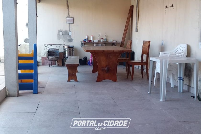 Casa &agrave; venda - 450m&sup2; - Centro