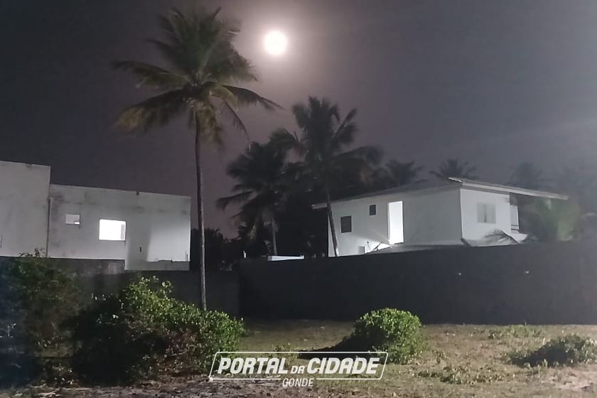 Casa &agrave; venda - 350m&sup2; - Sitio do Conde