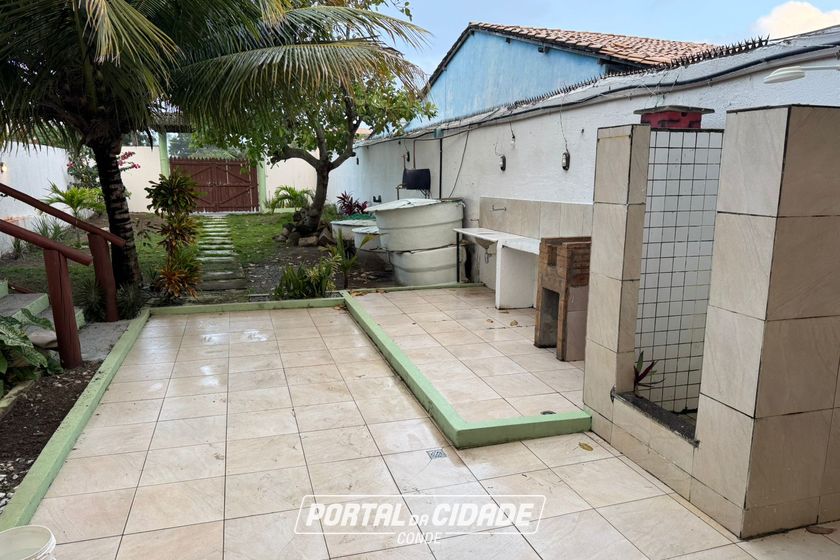 Casa &agrave; venda - 700m&sup2; - Sitio do Conde