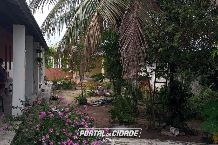 Casa &agrave; venda - 300m&sup2; - Centro