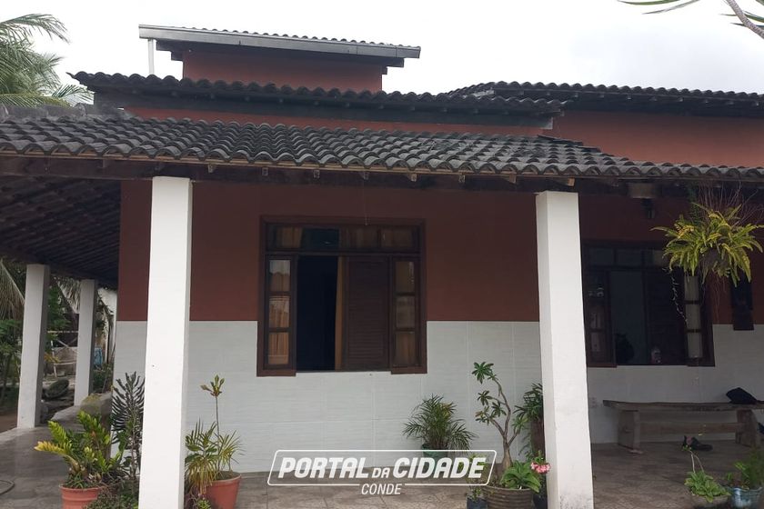 Casa &agrave; venda - 300m&sup2; - Centro