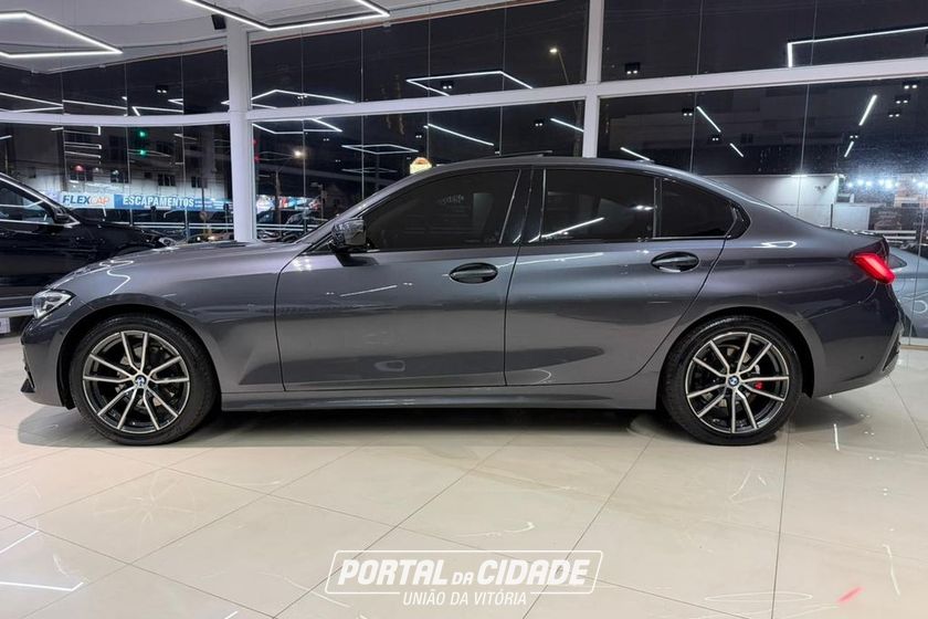 BMW 320iA