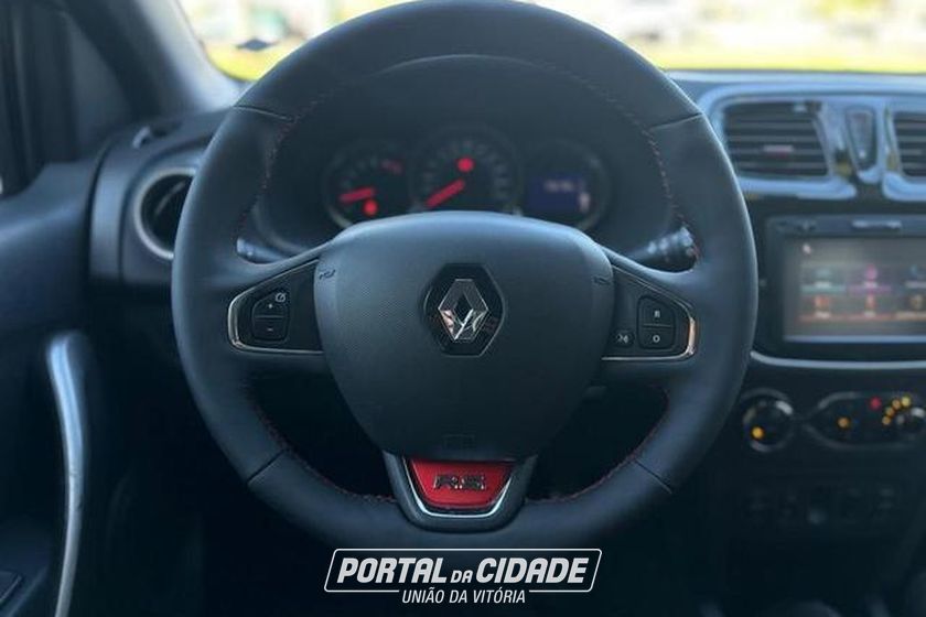 Renault SANDERO