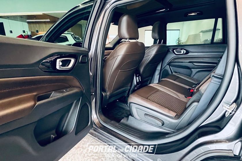 Jeep Commander