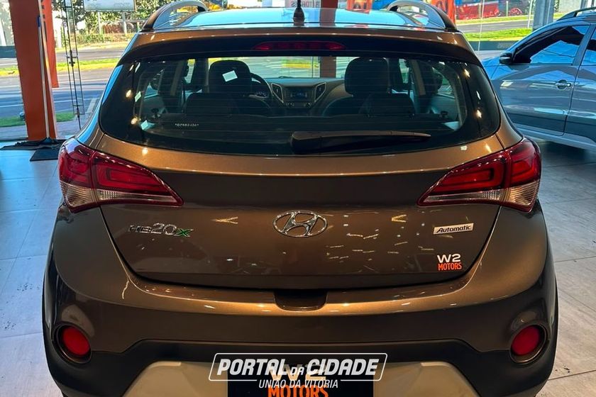 Hyundai HB20X