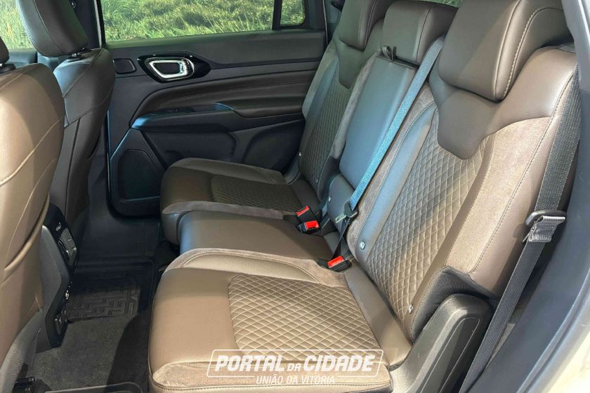 Jeep Commander