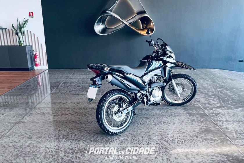 HONDA NXR