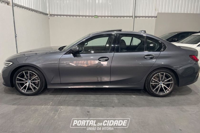 BMW 320iA