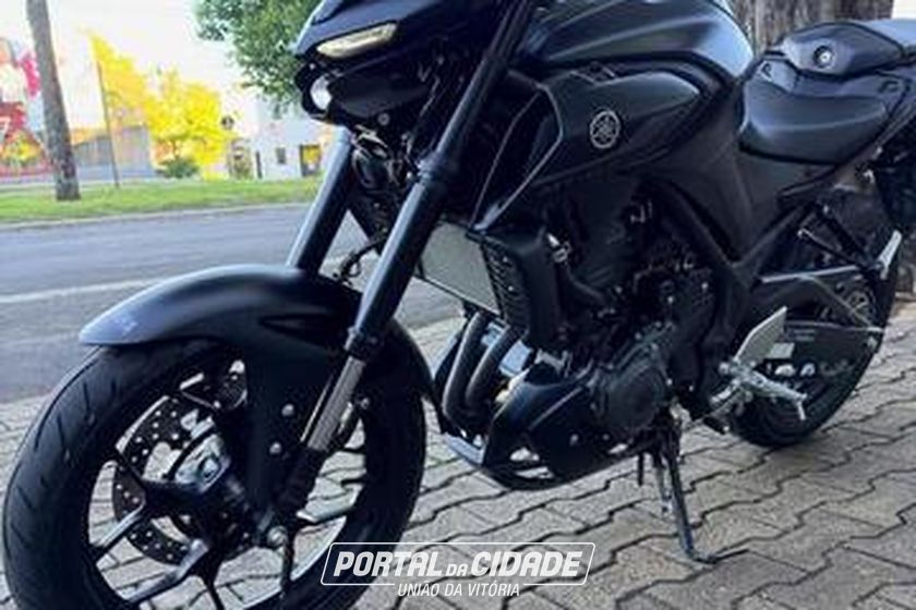 YAMAHA MT-03