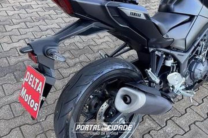 YAMAHA MT-03