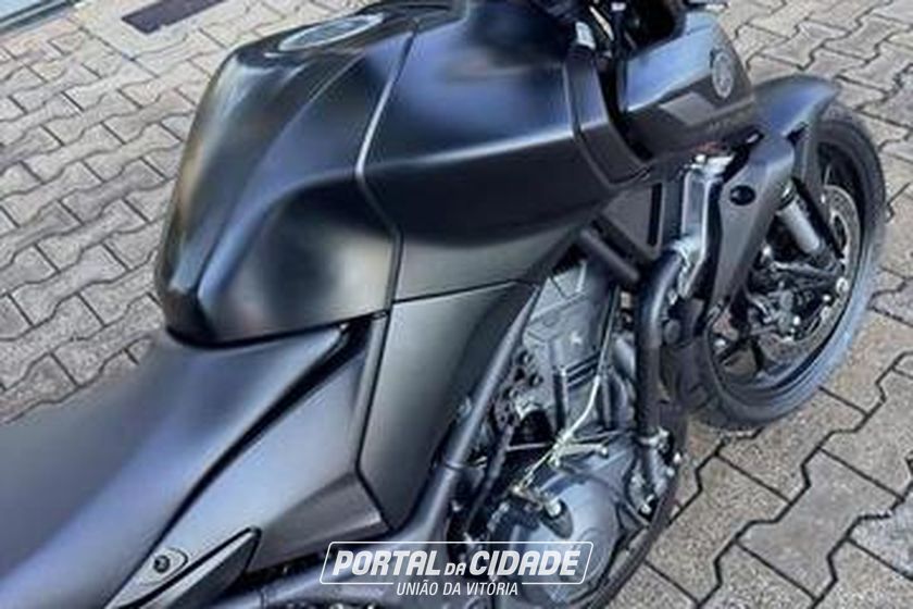 YAMAHA MT-03