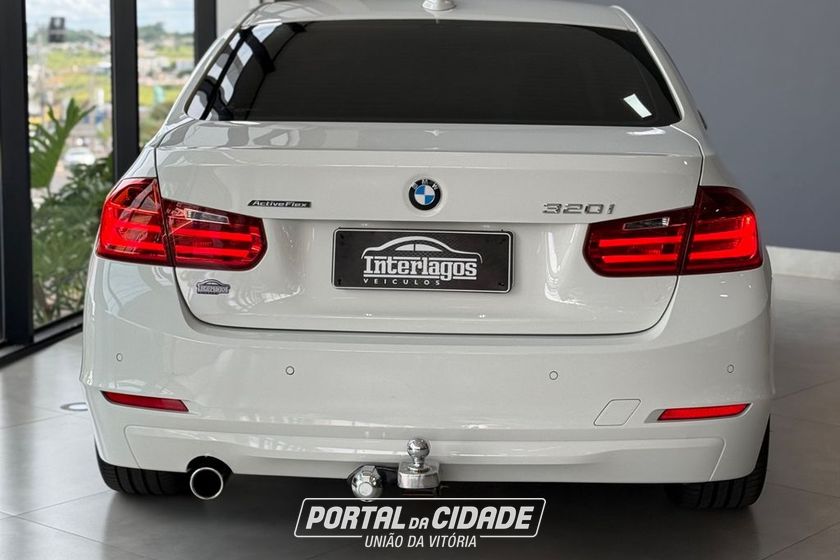 BMW 320iA