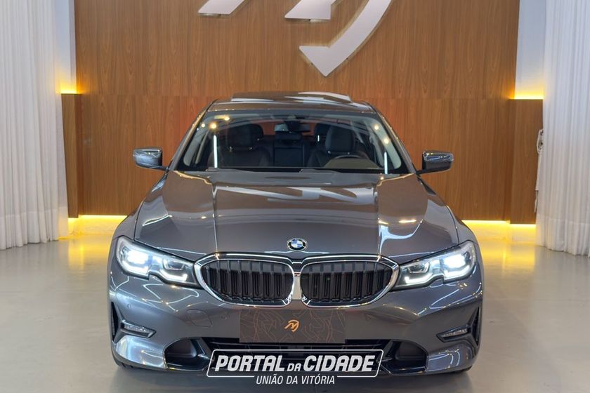 BMW 320iA