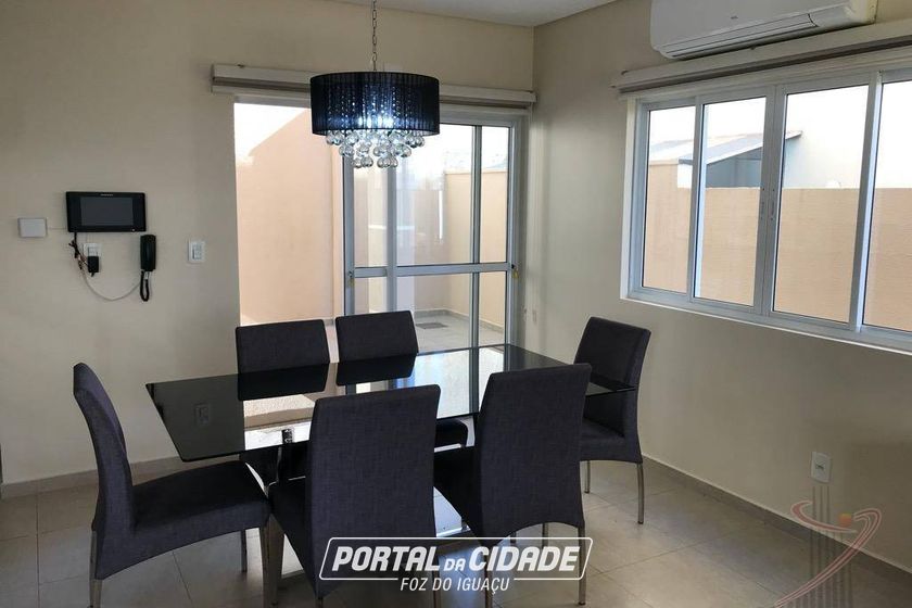 Sobrado &agrave; venda - 144m&sup2; - Jardim Igua&ccedil;u