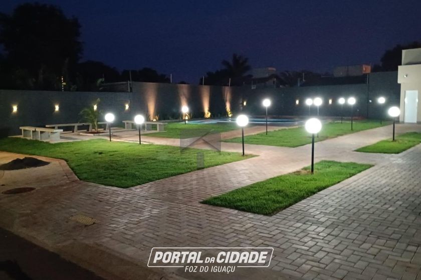 Terreno &agrave; venda - 353m&sup2; - Lancaster V