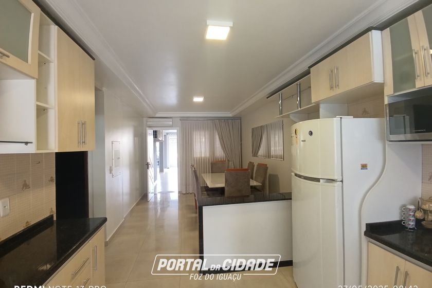 Sobrado &agrave; venda - 150m&sup2; - Centro