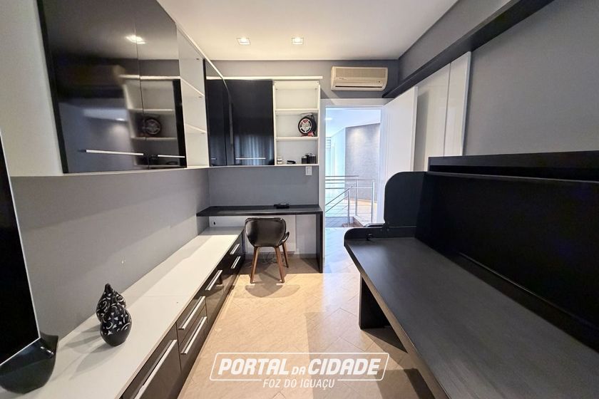 Sobrado &agrave; venda - 464m&sup2; - Condominio Residencial Lago dos Cisnes