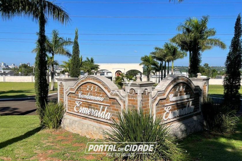 Terreno &agrave; venda - 830m&sup2; - Condom&iacute;nio Residencial Esmeralda
