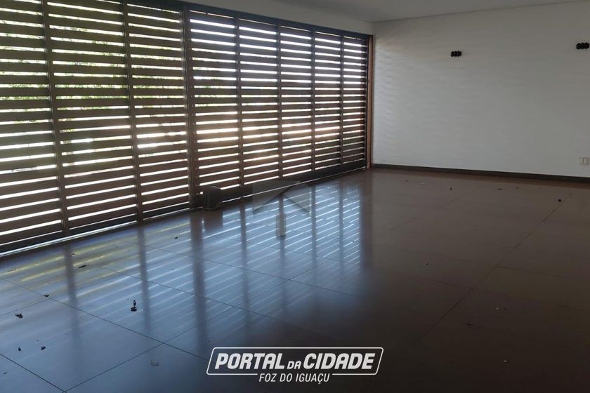 Casa &agrave; venda - 760m&sup2; - Maracan&atilde;
