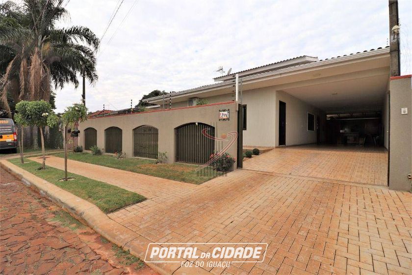 Casa &agrave; venda - 242m&sup2; - Jardim Bourbon