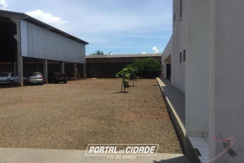 Sal&atilde;o Comercial &agrave; venda - 1413m&sup2; - Distrito Industrial