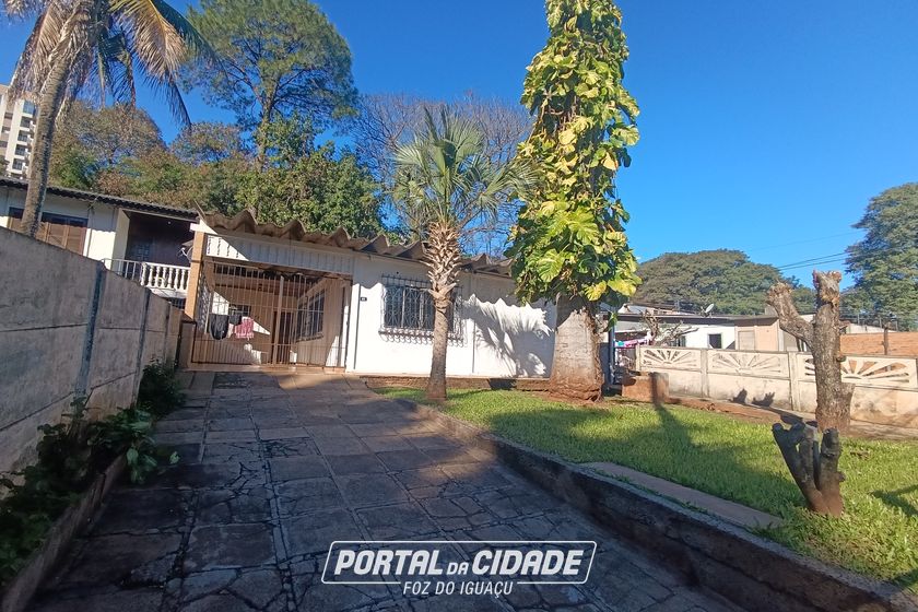 Terreno &agrave; venda - 1m&sup2; - Centro