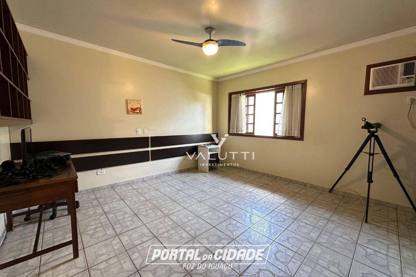 Sobrado &agrave; venda - 450m&sup2; - Parque Residencial Karla