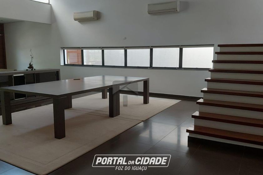 Casa &agrave; venda - 760m&sup2; - Maracan&atilde;