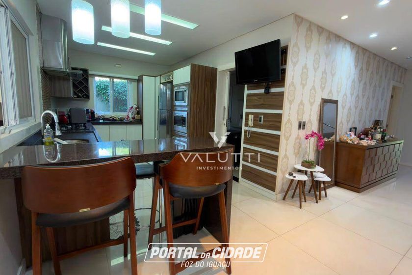 Sobrado &agrave; venda - 350m&sup2; - Condom&iacute;nio Country Igua&ccedil;u