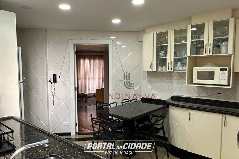 Apartamento &agrave; venda - 191m&sup2; - Edif&iacute;cio Solim&otilde;es