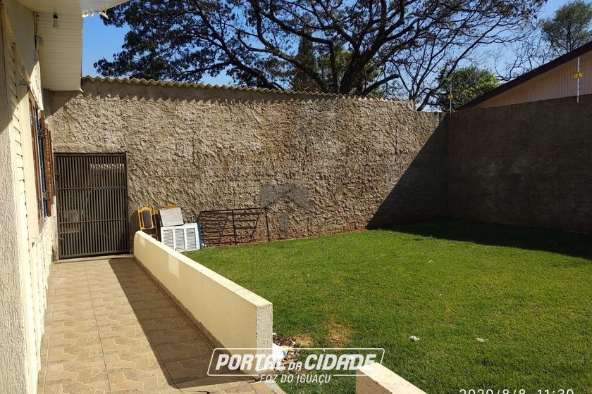 Casa &agrave; venda - 150m&sup2; - Vila A