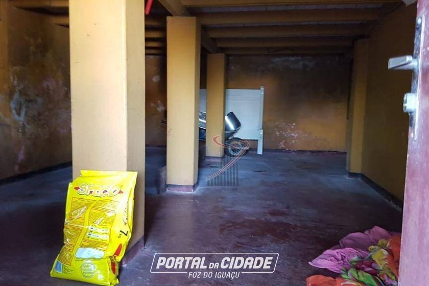 Terreno &agrave; venda - 1000m&sup2; - Centro