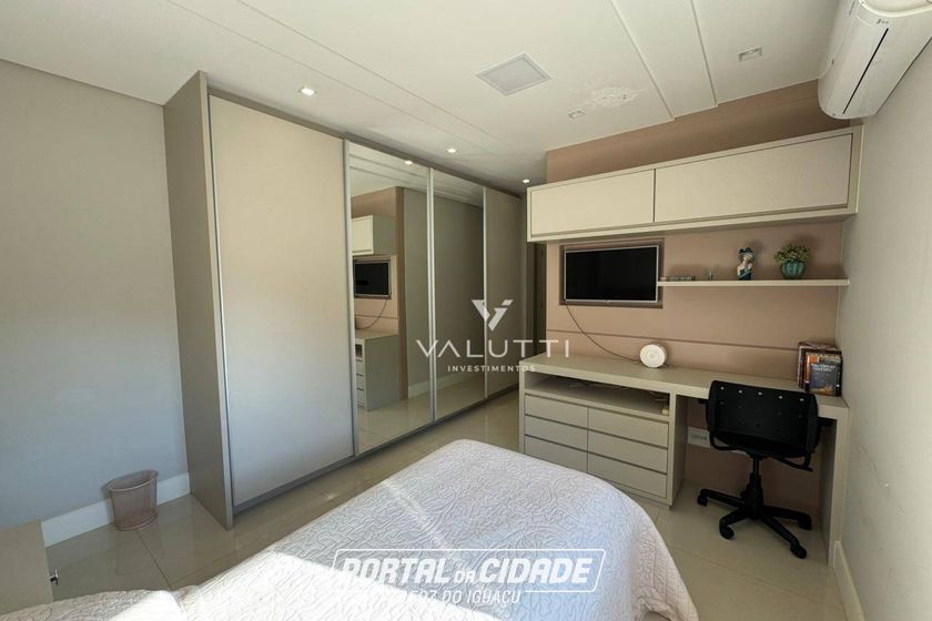 Sobrado &agrave; venda - 495m&sup2; - Condom&iacute;nio Arco de Paris