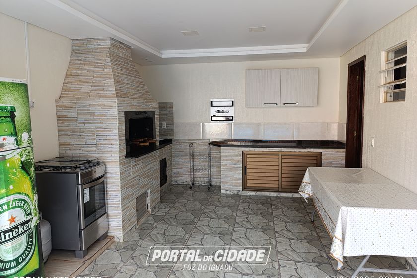 Sobrado &agrave; venda - 150m&sup2; - Centro