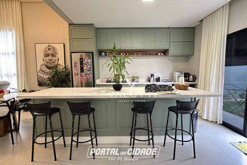 Casa &agrave; venda - 150m&sup2; - Condom&iacute;nio Residencial Igua&ccedil;u