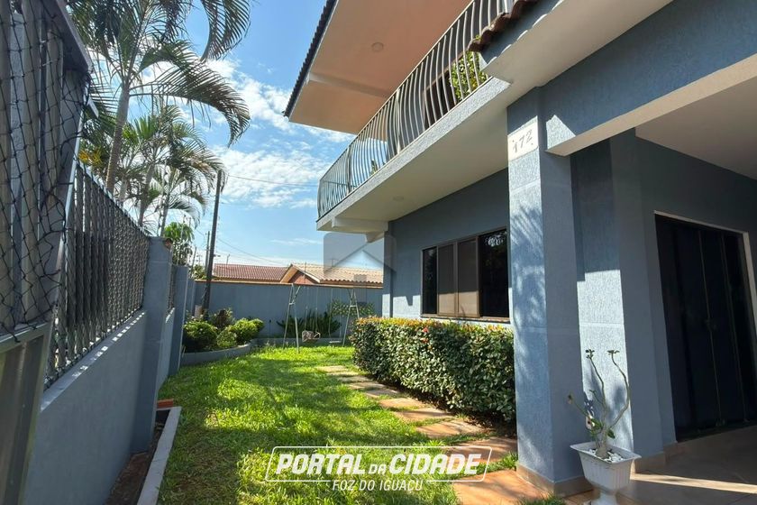 Sobrado &agrave; venda - 375m&sup2; - Porto Meira