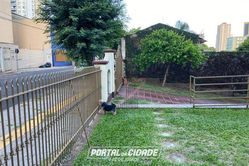 Casa &agrave; venda - 320m&sup2; - Centro