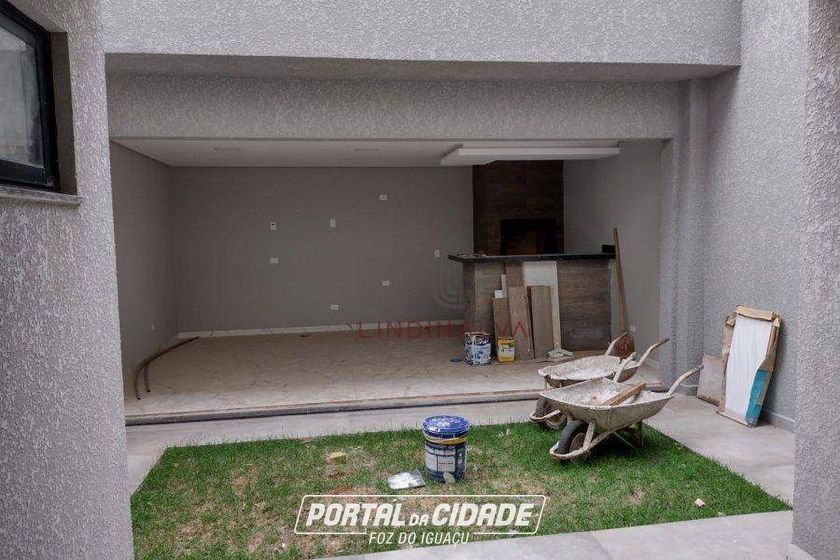 Sobrado &agrave; venda - 172m&sup2; - Parque Residencial Tr&ecirc;s Bandeiras