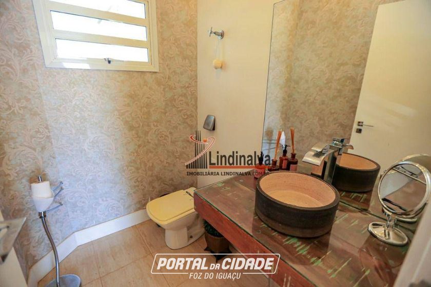Sobrado &agrave; venda - 584m&sup2; - Jardim Igua&ccedil;u