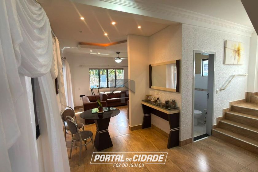 Sobrado &agrave; venda - 375m&sup2; - Porto Meira