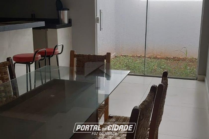 Casa para alugar - 220m&sup2; - Yolanda
