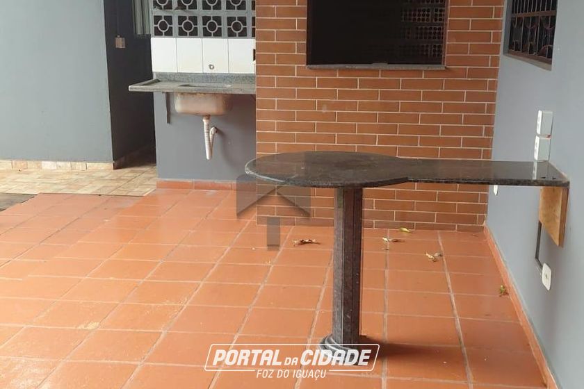 Casa &agrave; venda - 180m&sup2; - Jardim Copacabana