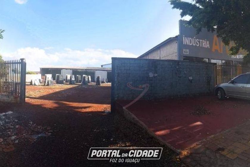 Sal&atilde;o Comercial &agrave; venda - 1100m&sup2; - Parque Morumbi II
