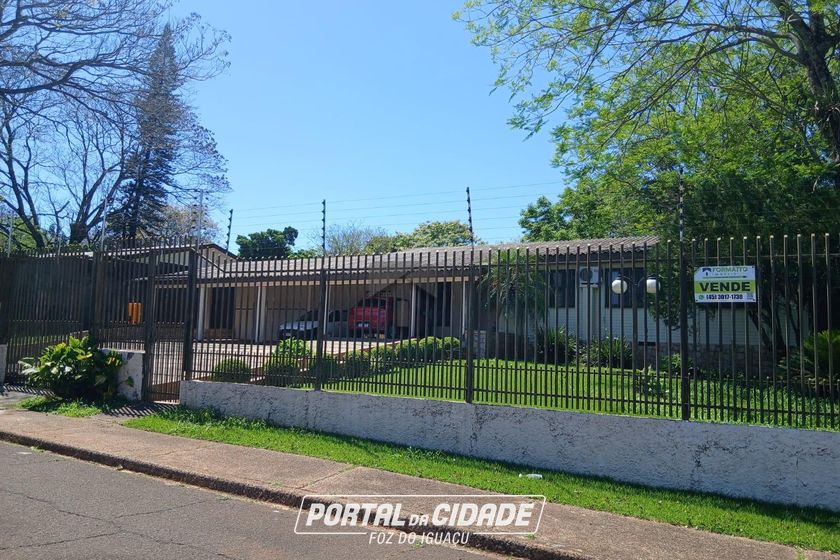 Casa &agrave; venda - 150m&sup2; - Vila A